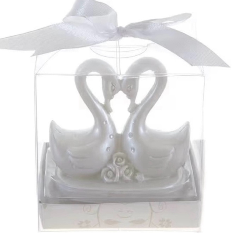 Elegant White Swan Cake Topper